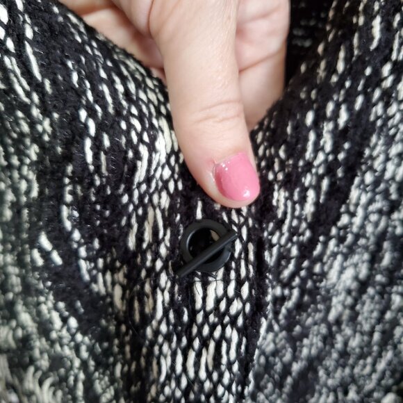 NWT NIC + ZOE Fringe Knit Jacket Blazer Toggle Closure White Black Women's Large - Picture 3 of 14